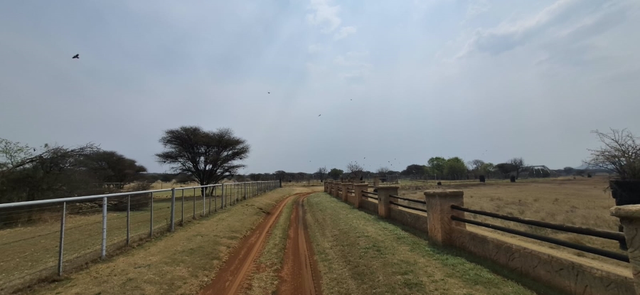 6 Bedroom Property for Sale in Zeerust North West
